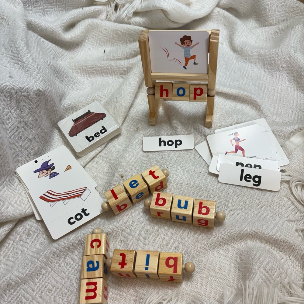 Wooden reading blocks